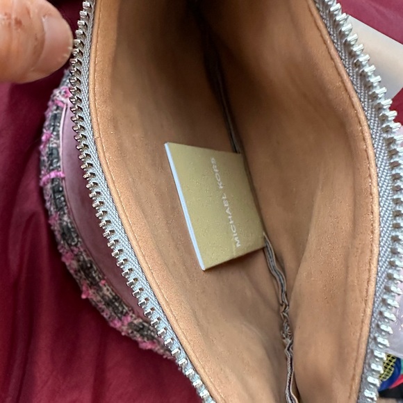 Michael Kors bag/clutch/belt bag Belt is missing - Picture 6 of 12